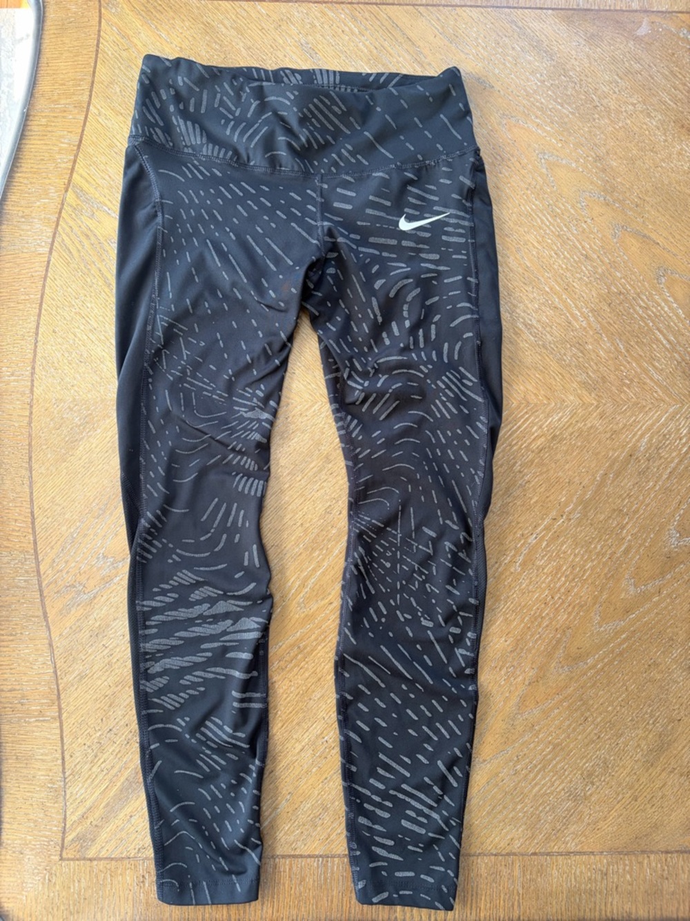NIKE Women’s Running Dri-Fit Run Division FAST Reflective Leggings Size Medium